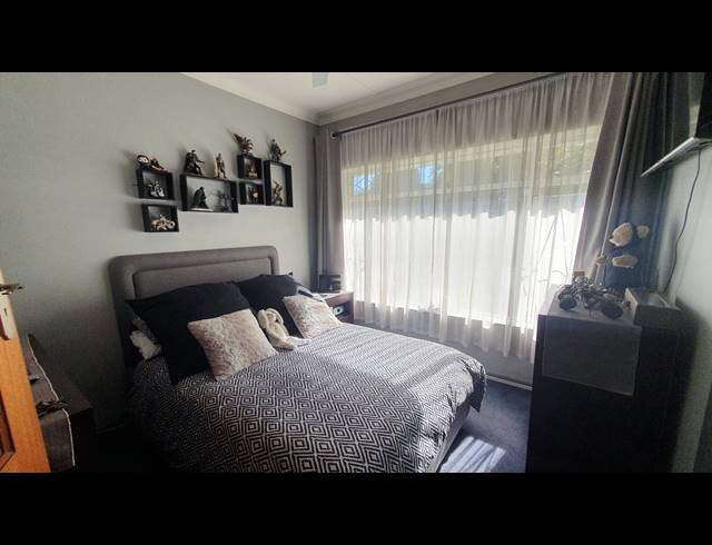 3 BEDROOM FREEHOLD FOR SALE IN RANDHART